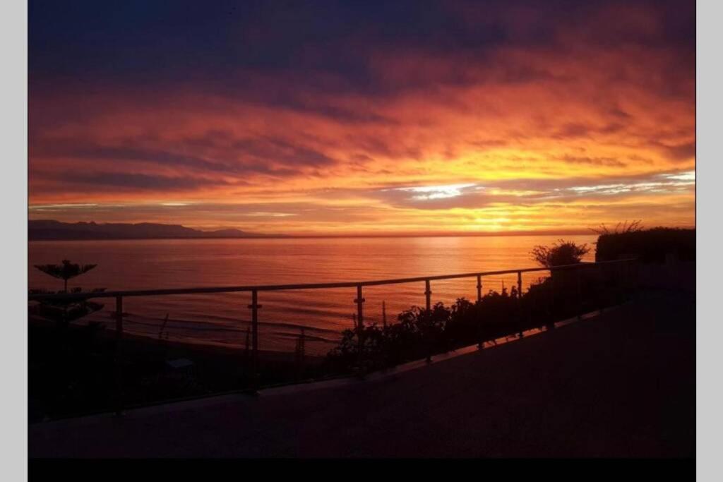 Amazing frontline sea views Studio apartment Castillo Del Vigia Torremolinos Esterno foto