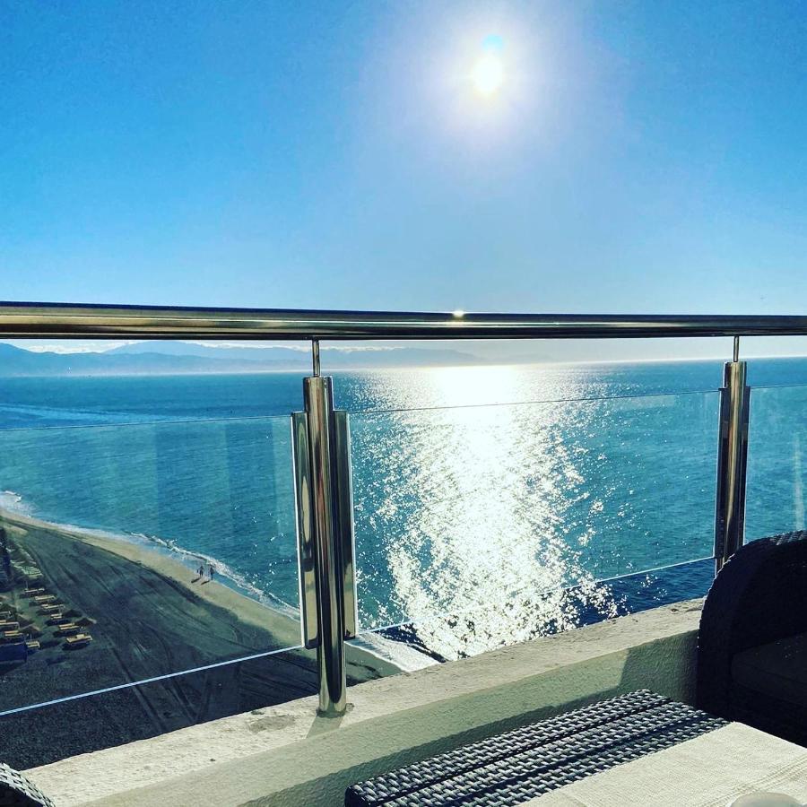 Amazing frontline sea views Studio apartment Castillo Del Vigia Torremolinos Esterno foto