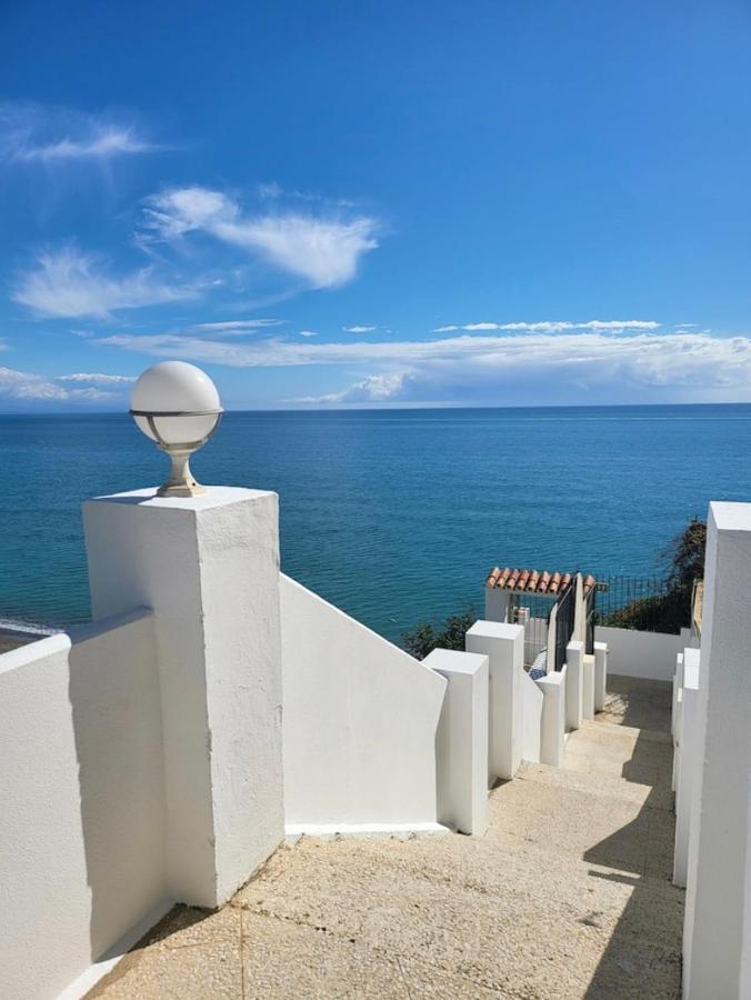 Amazing frontline sea views Studio apartment Castillo Del Vigia Torremolinos Esterno foto